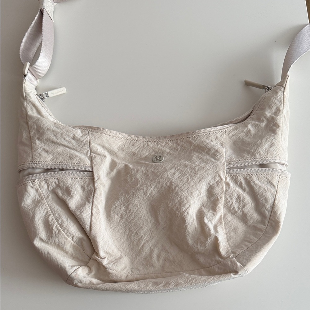 Slouchy Sling Bag 6L